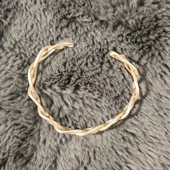 Bracelet - Picture 2 of 7